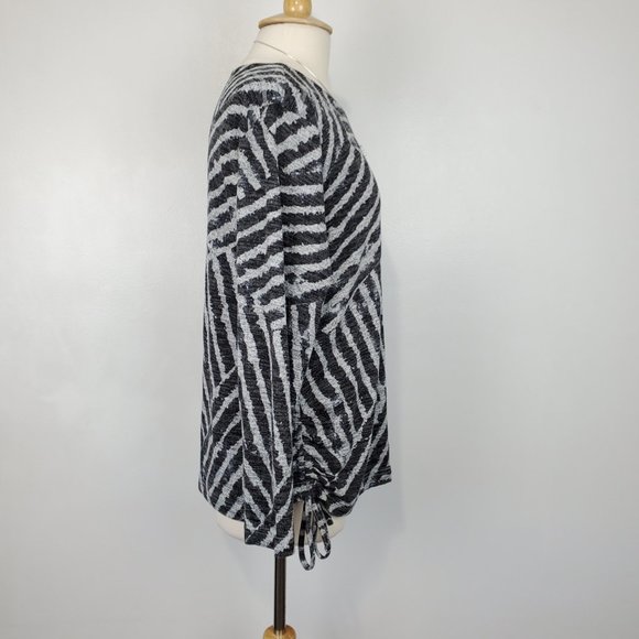 N Touch Black Gray Patchwork Variegated Striped Pattern Knit Sweater Top, Size L - Picture 7 of 13